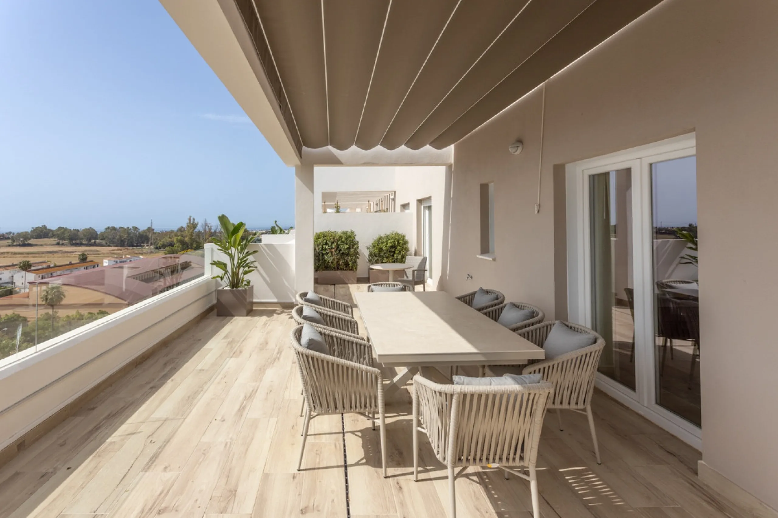 Discover modern coastal living in Apartment Albatros, a south-facing four-bedroom penthouse in the heart of La Campana. This bright and spacious home features two elegant bathrooms, an open-plan living and dining area, and a fully equipped kitchen with hi