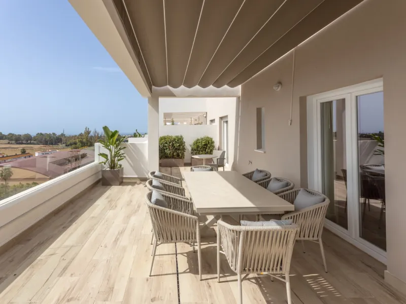 Discover modern coastal living in Apartment Albatros, a south-facing four-bedroom penthouse in the heart of La Campana. This bright and spacious home features two elegant bathrooms, an open-plan living and dining area, and a fully equipped kitchen with hi