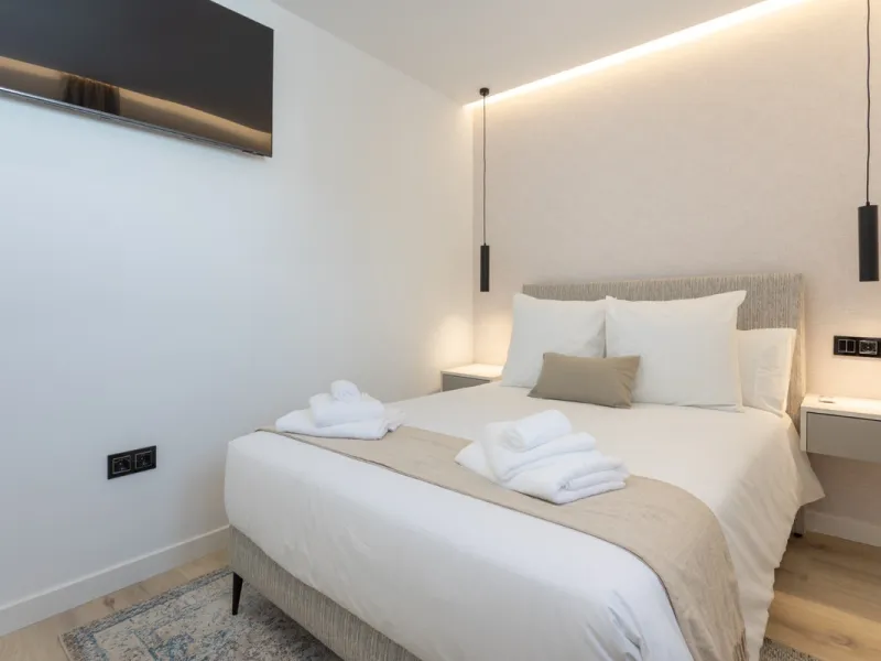 Discover modern coastal living in Apartment Albatros, a south-facing four-bedroom penthouse in the heart of La Campana. This bright and spacious home features two elegant bathrooms, an open-plan living and dining area, and a fully equipped kitchen with hi