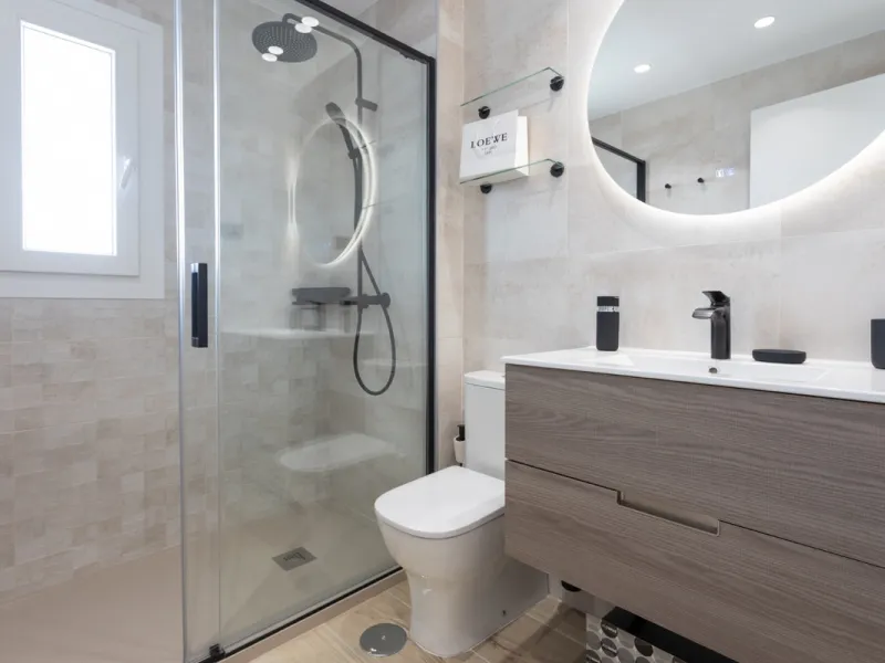 Discover modern coastal living in Apartment Albatros, a south-facing four-bedroom penthouse in the heart of La Campana. This bright and spacious home features two elegant bathrooms, an open-plan living and dining area, and a fully equipped kitchen with hi