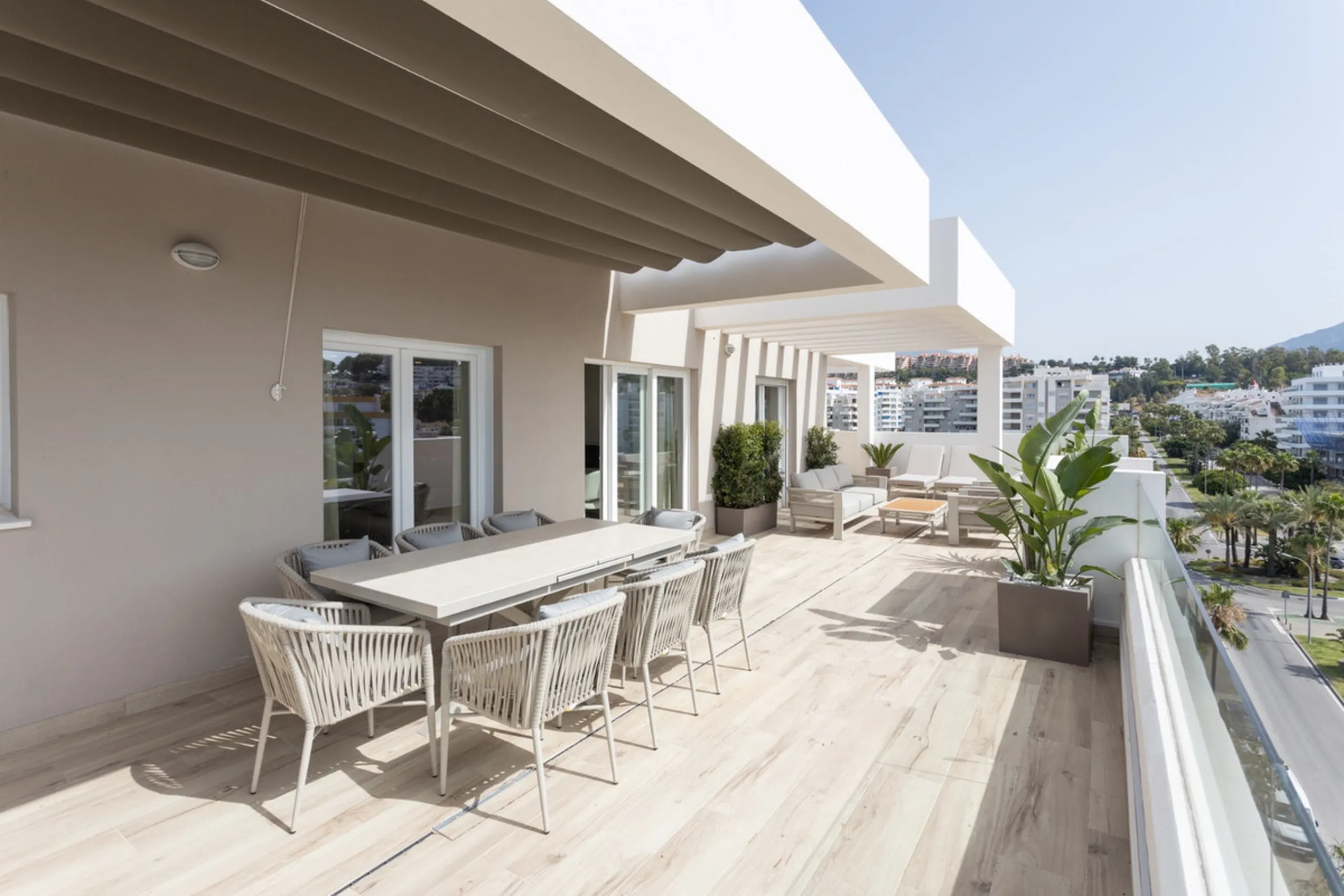 Discover modern coastal living in Apartment Albatros, a south-facing four-bedroom penthouse in the heart of La Campana. This bright and spacious home features two elegant bathrooms, an open-plan living and dining area, and a fully equipped kitchen with hi