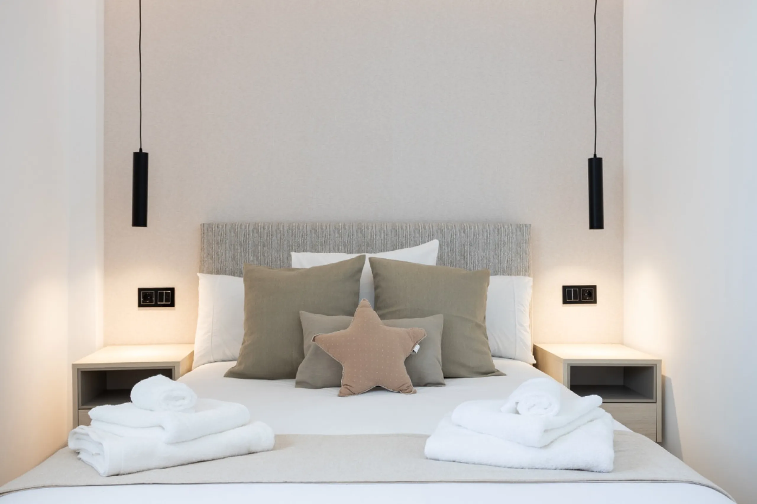 Apartment - Middle Floor Apartment в продаже в Marbella, Málaga. В доме 2 спален и 2 ванных комнат. Площадь дома 102 м²