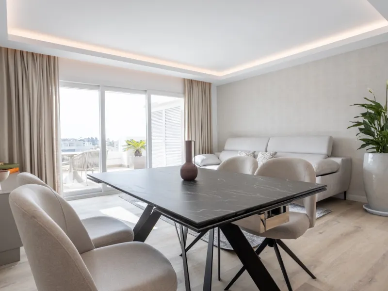 Apartment - Middle Floor Apartment в продаже в Marbella, Málaga. В доме 2 спален и 2 ванных комнат. Площадь дома 102 м²