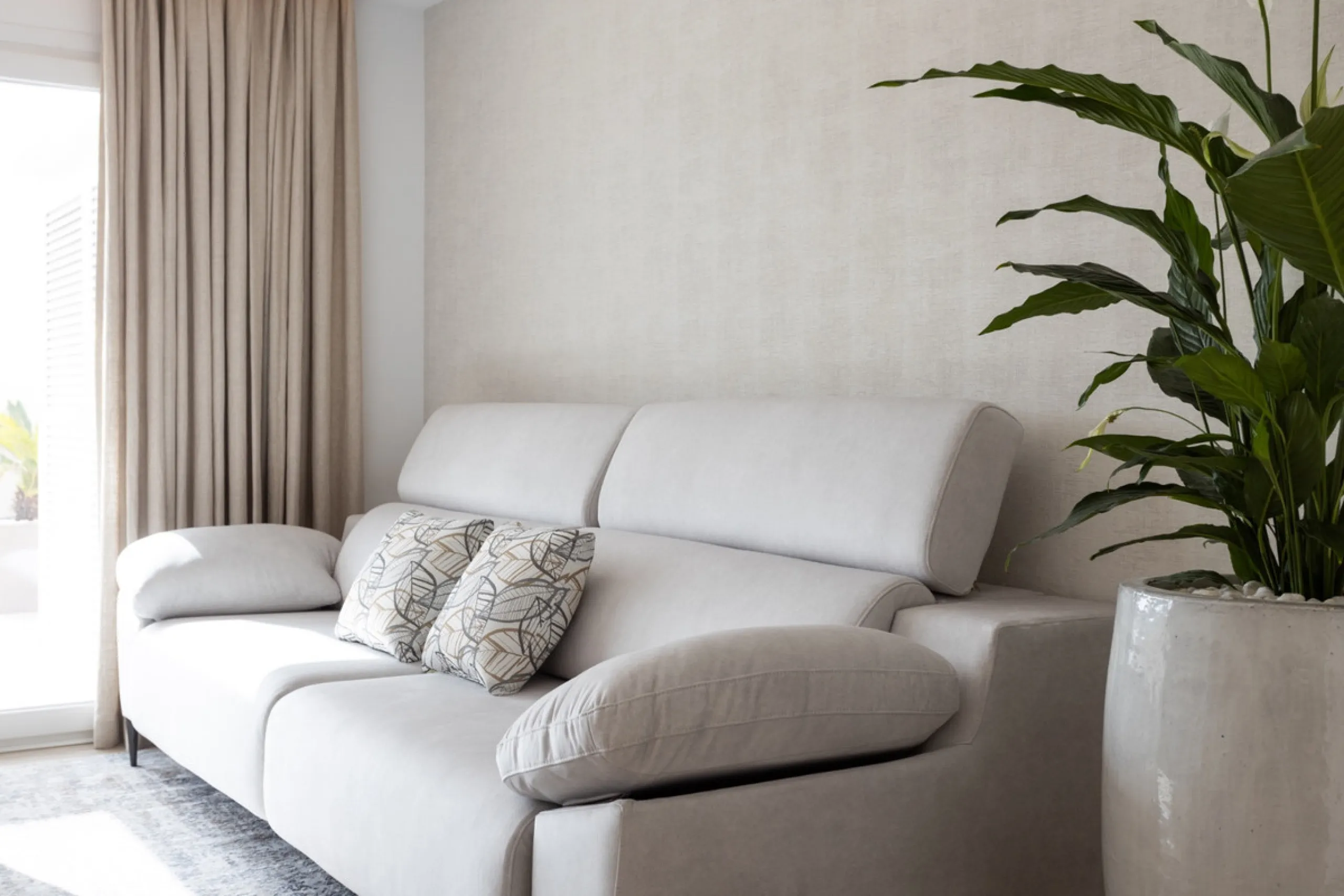 Apartment - Middle Floor Apartment в продаже в Marbella, Málaga. В доме 2 спален и 2 ванных комнат. Площадь дома 102 м²