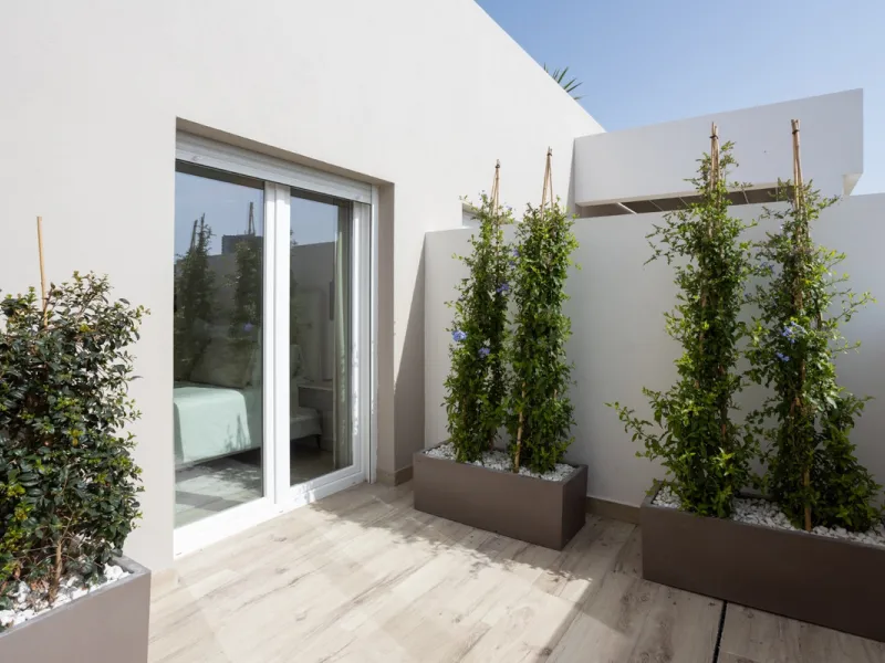 Apartment - Middle Floor Apartment в продаже в Marbella, Málaga. В доме 2 спален и 2 ванных комнат. Площадь дома 102 м²