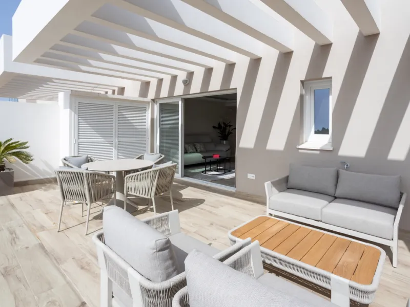 Apartment - Middle Floor Apartment в продаже в Marbella, Málaga. В доме 2 спален и 2 ванных комнат. Площадь дома 102 м²