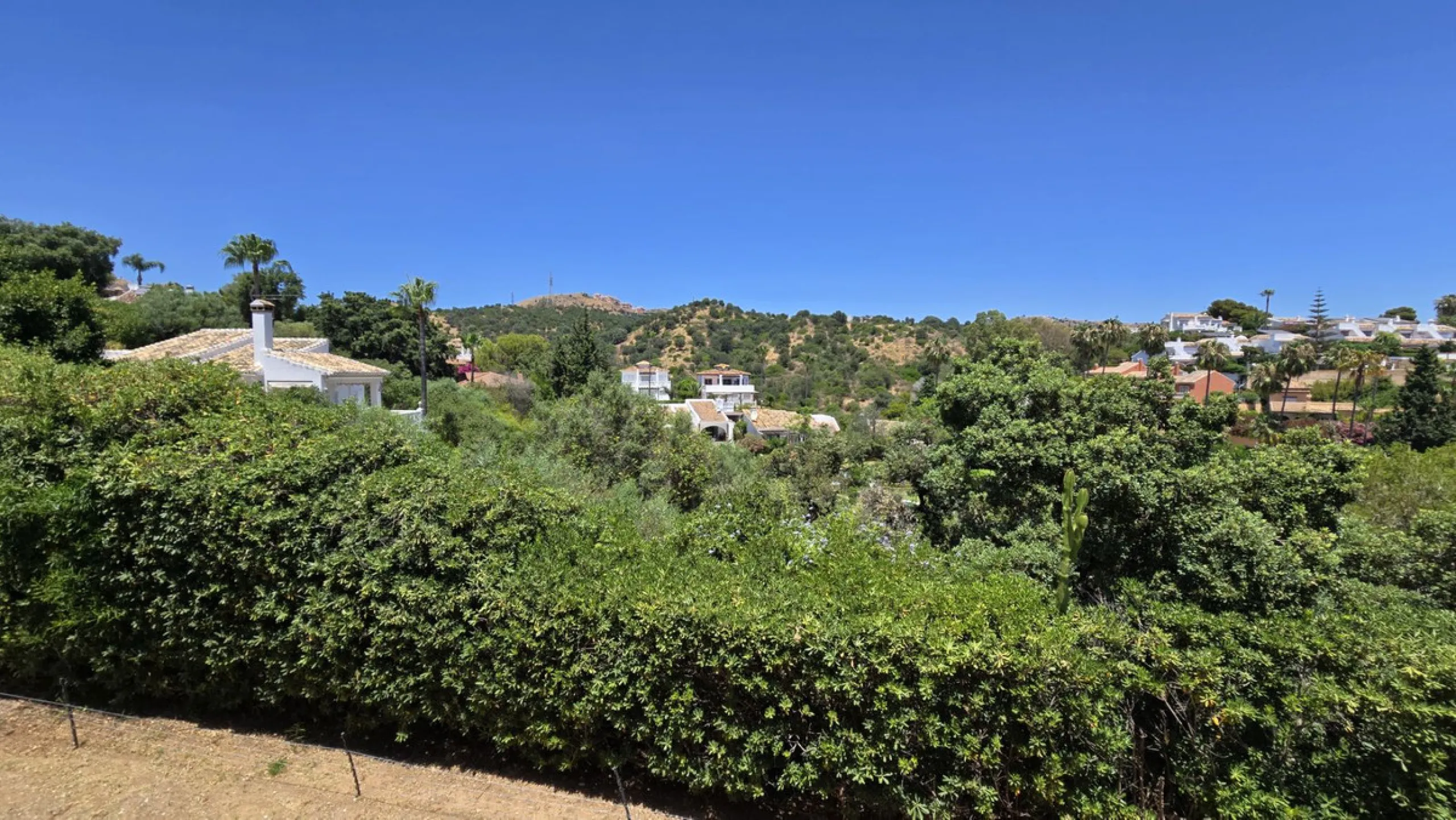 REDUCED TO SELL .!! DELIGHTFUL  DETACHED VILLA IN CALAHONDA. € 1,249,000.