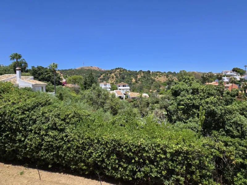 REDUCED TO SELL .!! DELIGHTFUL  DETACHED VILLA IN CALAHONDA. € 1,249,000.