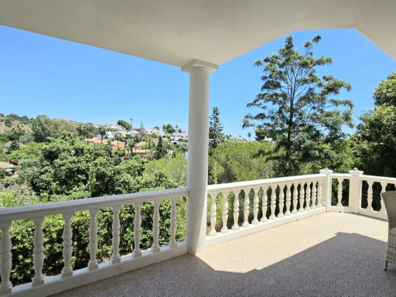 REDUCED TO SELL .!! DELIGHTFUL  DETACHED VILLA IN CALAHONDA. € 1,249,000.