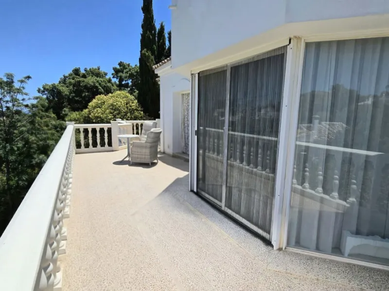 REDUCED TO SELL .!! DELIGHTFUL  DETACHED VILLA IN CALAHONDA. € 1,249,000.
