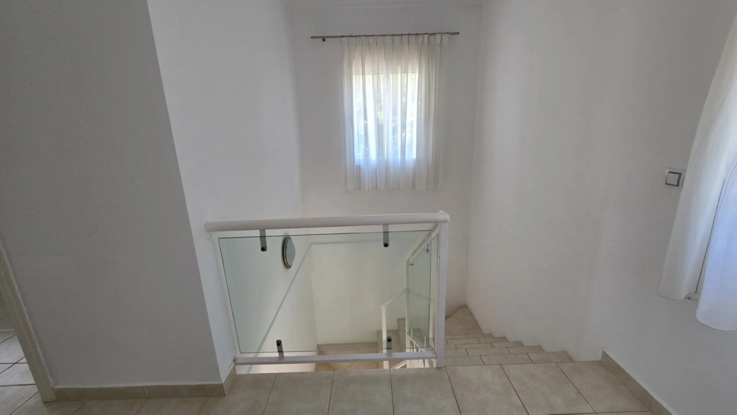 REDUCED TO SELL .!! DELIGHTFUL  DETACHED VILLA IN CALAHONDA. € 1,249,000.