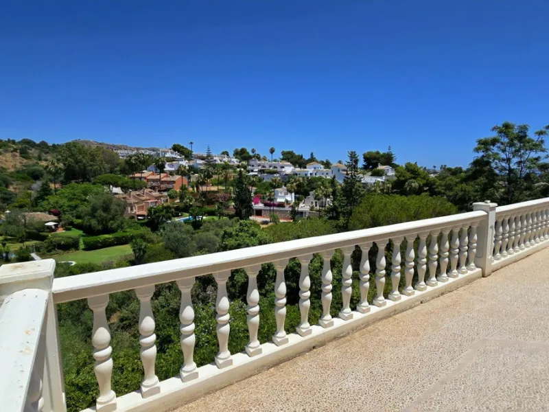 REDUCED TO SELL .!! DELIGHTFUL  DETACHED VILLA IN CALAHONDA. € 1,249,000.