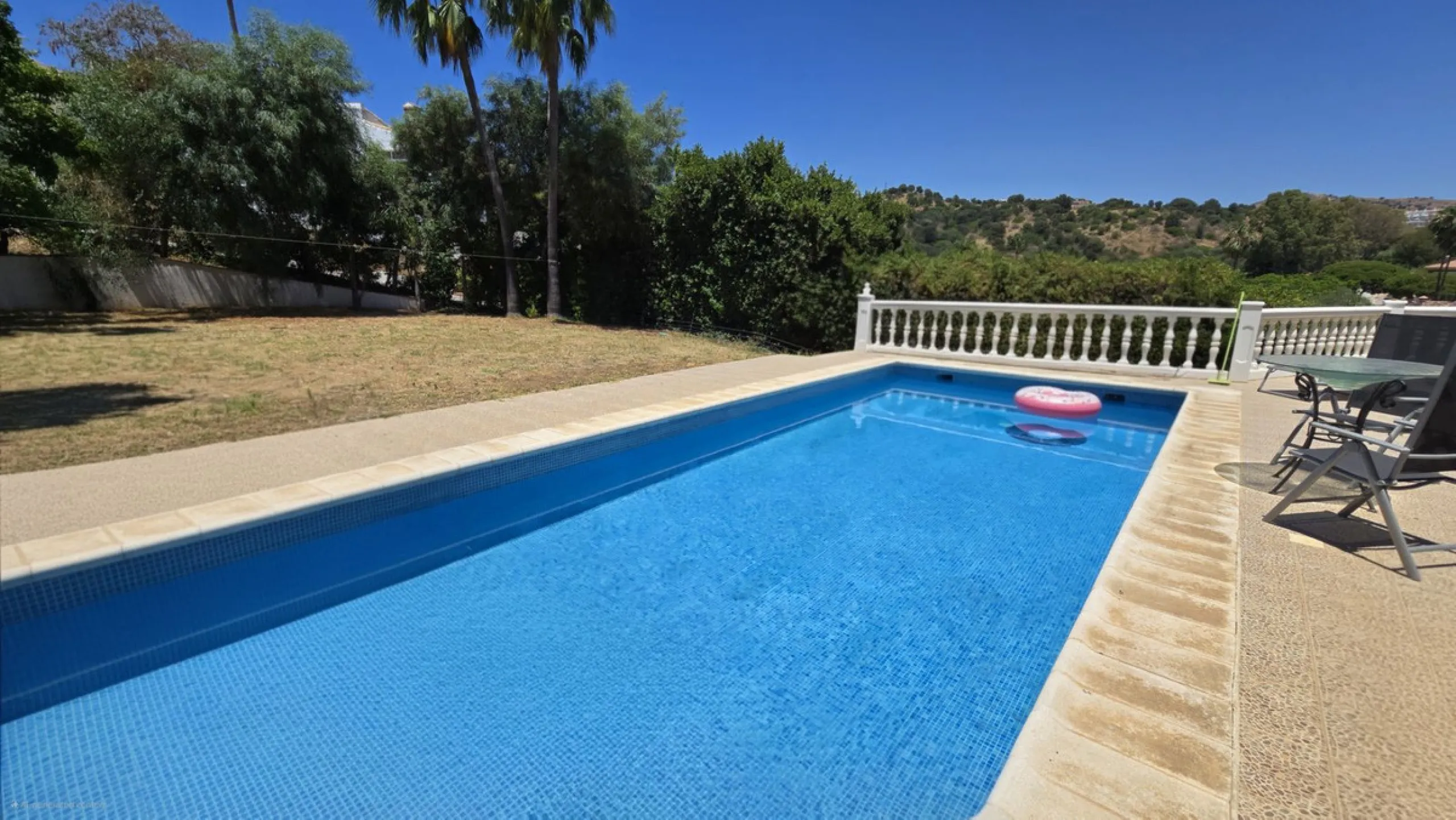 REDUCED TO SELL .!! DELIGHTFUL  DETACHED VILLA IN CALAHONDA. € 1,249,000.