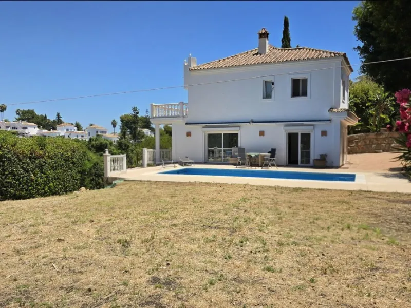 REDUCED TO SELL .!! DELIGHTFUL  DETACHED VILLA IN CALAHONDA. € 1,249,000.