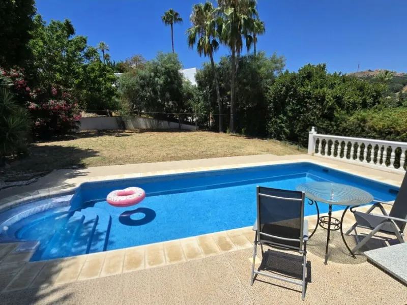 REDUCED TO SELL .!! DELIGHTFUL  DETACHED VILLA IN CALAHONDA. € 1,249,000.