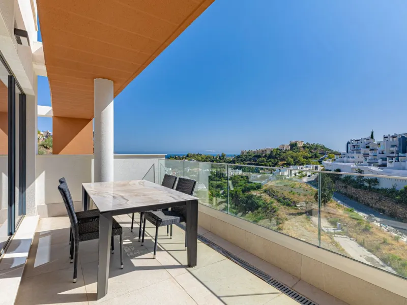 Apartment - Penthouse в продаже в Benahavís, Málaga. В доме 3 спален и 2 ванных комнат. Площадь дома 125 м²