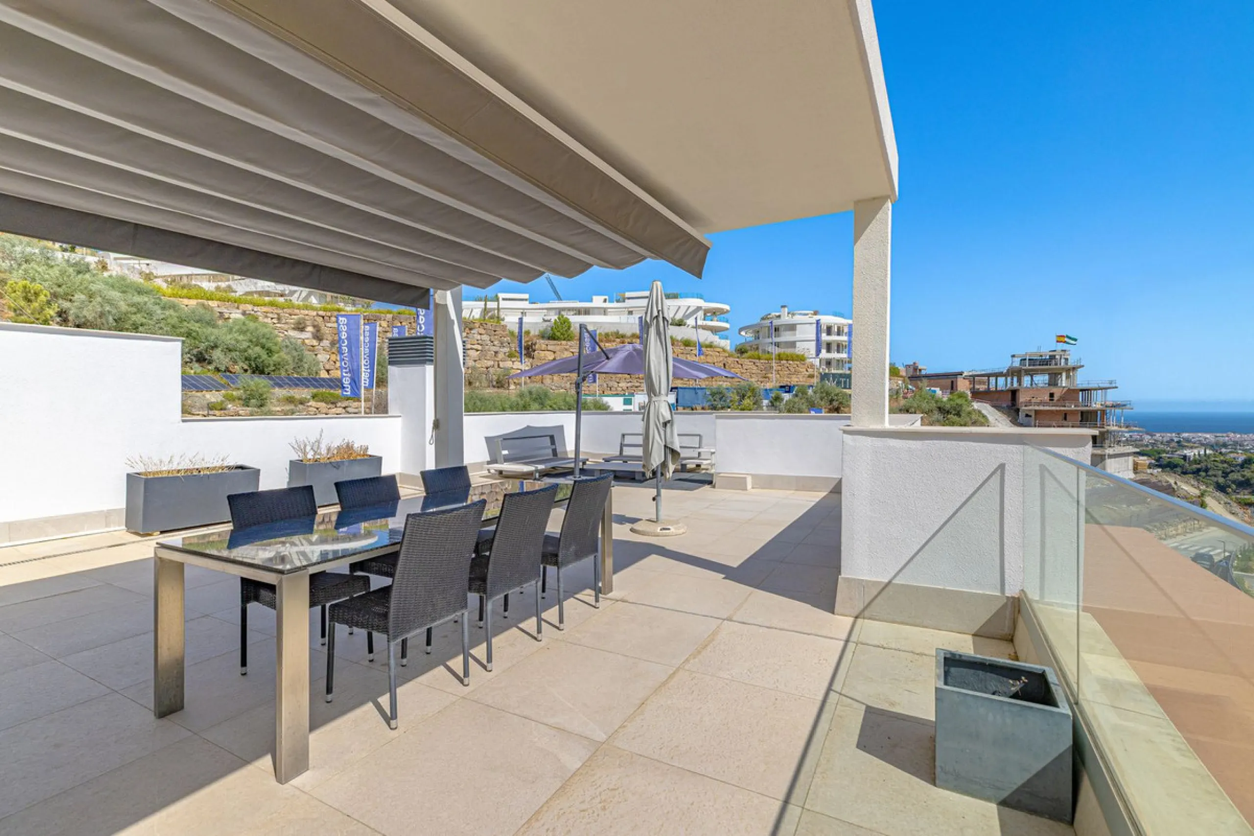 Apartment - Penthouse в продаже в Benahavís, Málaga. В доме 3 спален и 2 ванных комнат. Площадь дома 125 м²