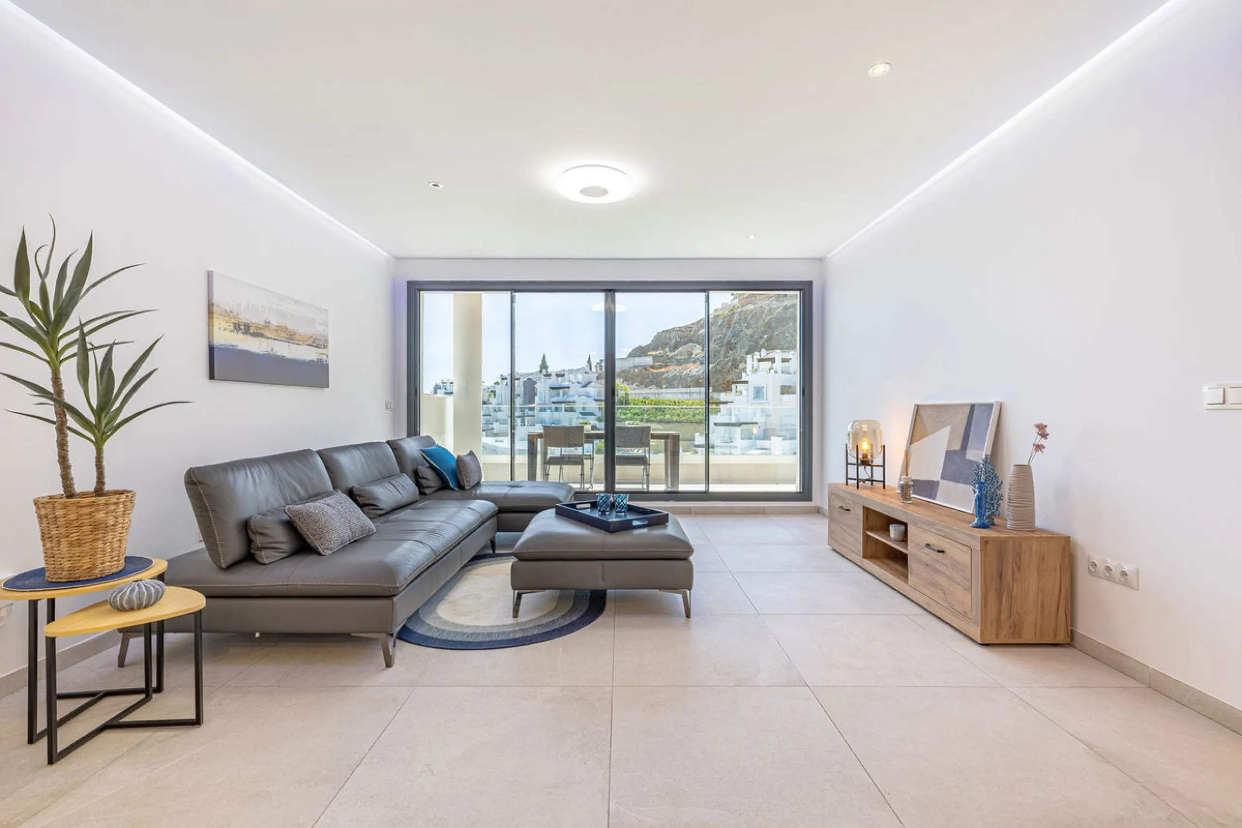 Apartment - Penthouse в продаже в Benahavís, Málaga. В доме 3 спален и 2 ванных комнат. Площадь дома 125 м²