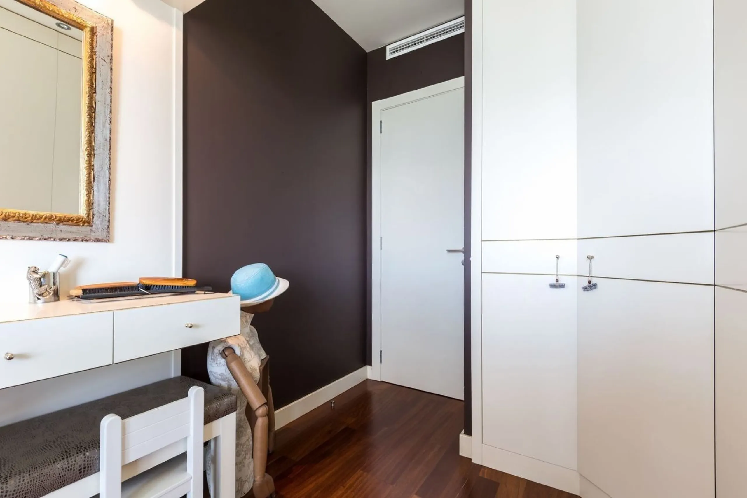 Exclusivo apartamento en primera línea de mar en Diagonal Mar, Barcelona