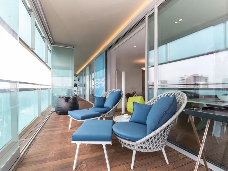 Exclusive apartment with large terrace and sea views in Diagonal Mar, Barcelona