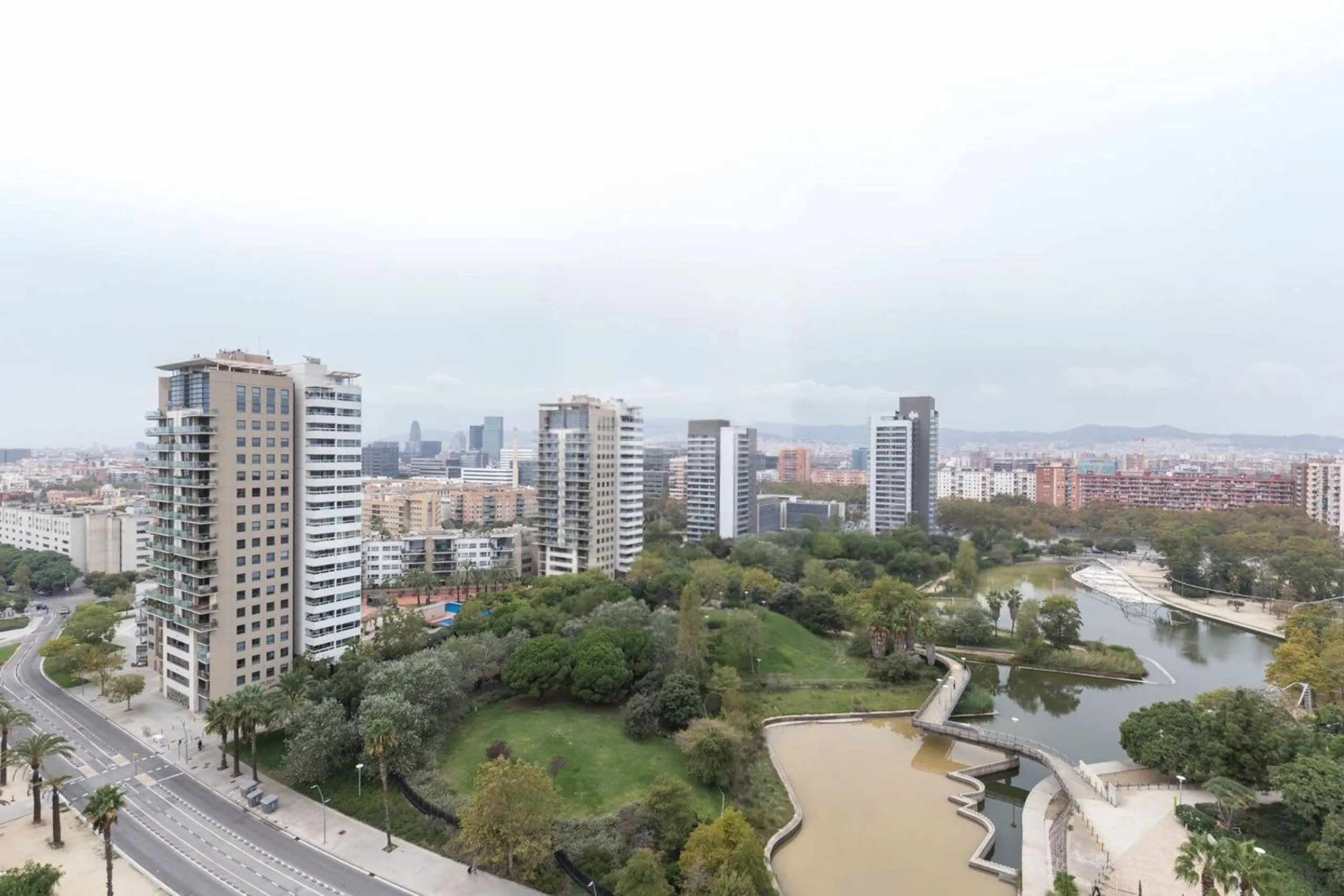 Exclusive apartment with large terrace and sea views in Diagonal Mar, Barcelona