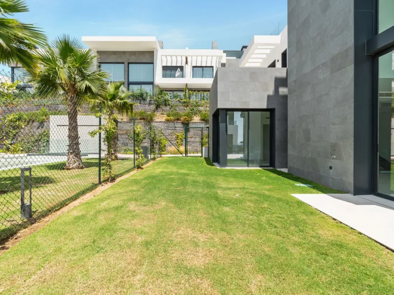 Immerse Yourself in a Unique Lifestyle on the Costa del Sol.