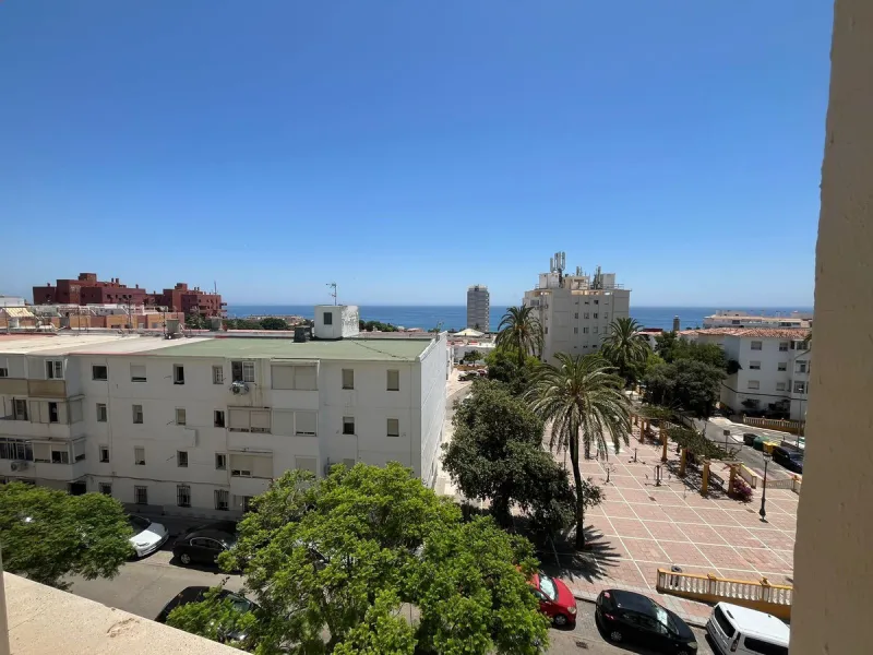 Middle Floor Apartment, Estepona, Costa del Sol.