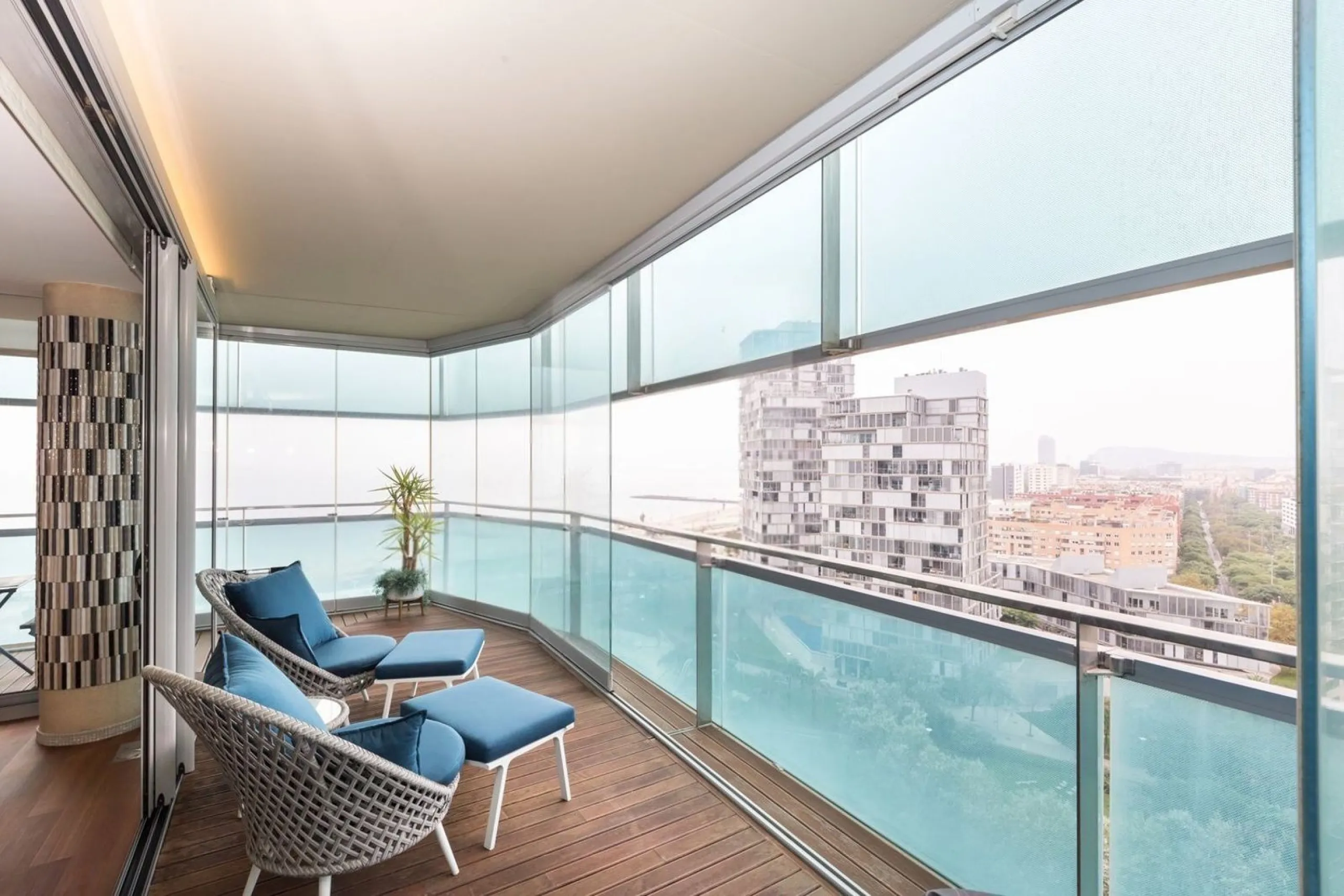 Exclusive apartment with large terrace and sea views in Diagonal Mar, Barcelona