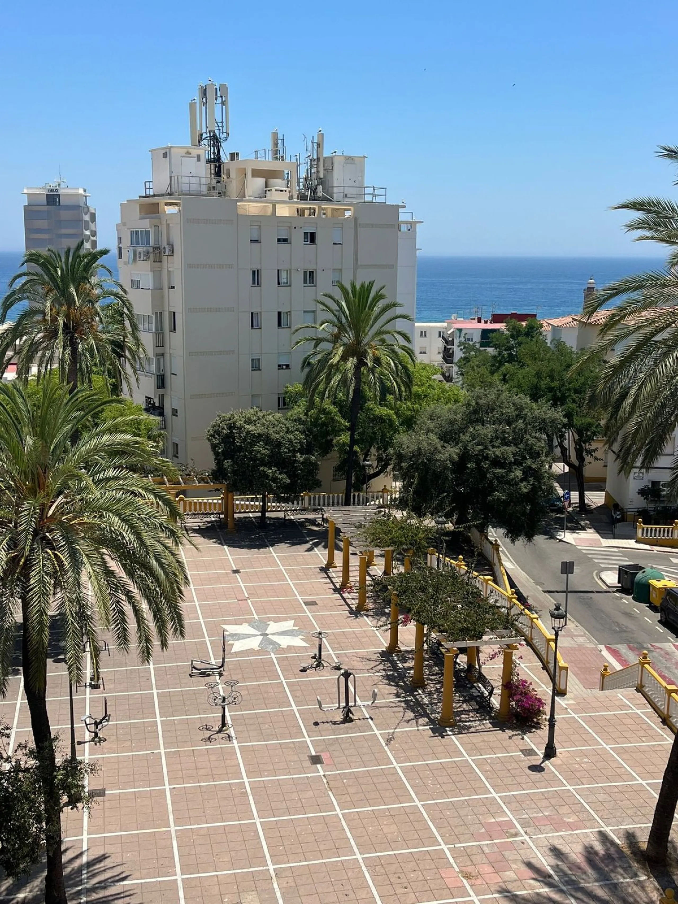 Middle Floor Apartment, Estepona, Costa del Sol.