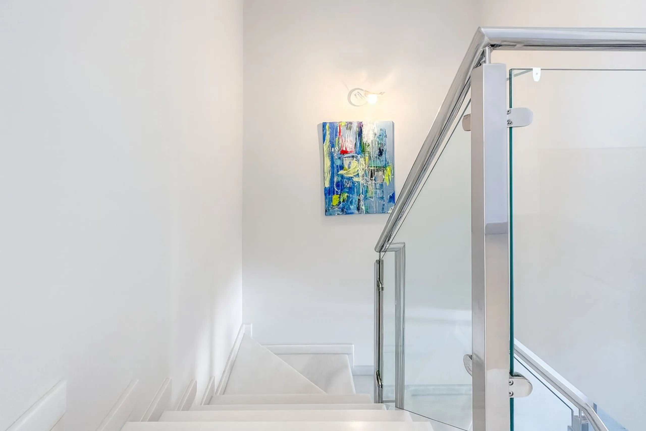 The apartment does not have a tourist license and the owner's association does not allow it.