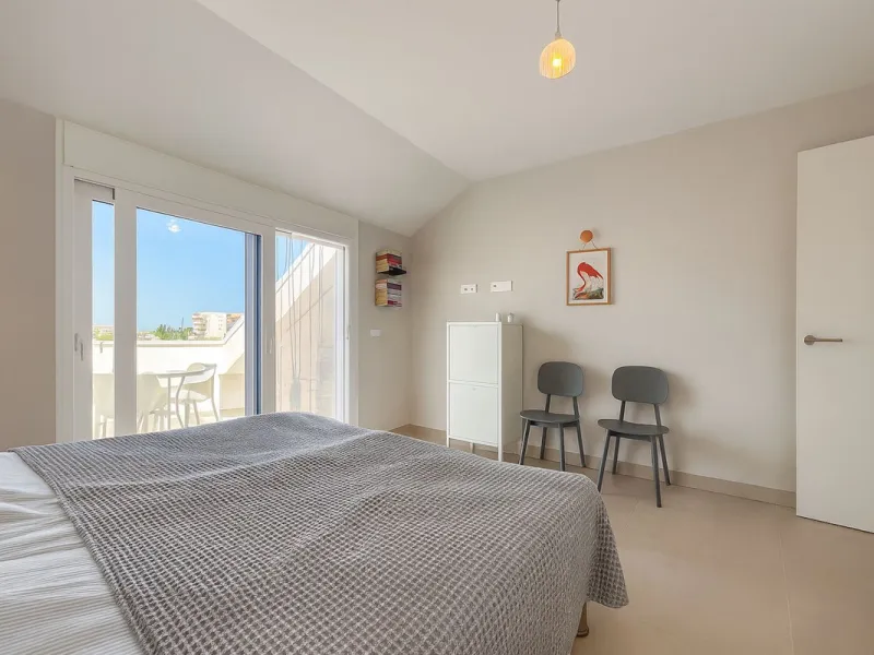 The apartment does not have a tourist license and the owner's association does not allow it.