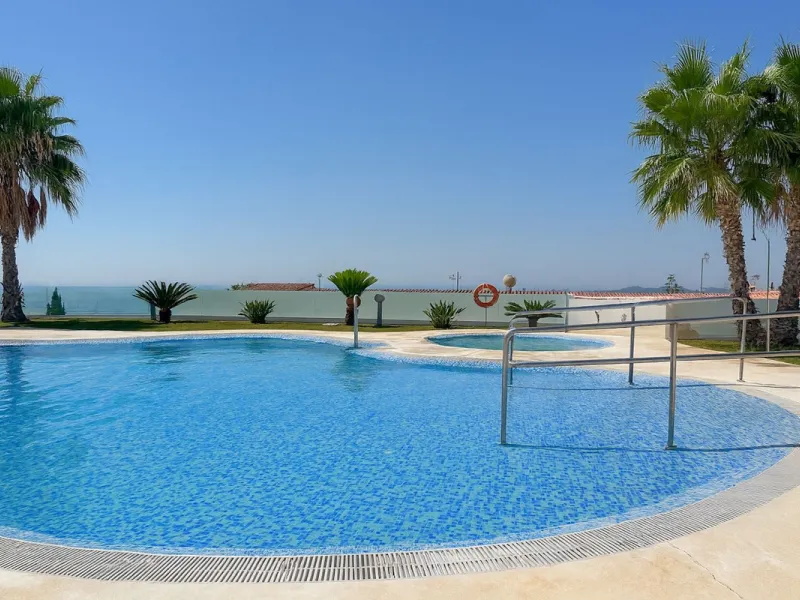 The apartment does not have a tourist license and the owner's association does not allow it.