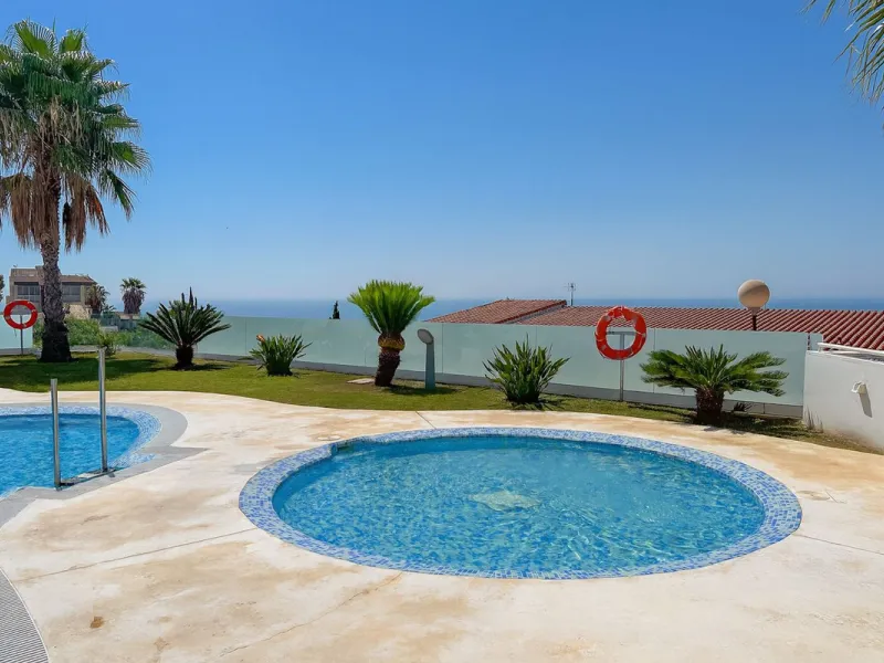 The apartment does not have a tourist license and the owner's association does not allow it.