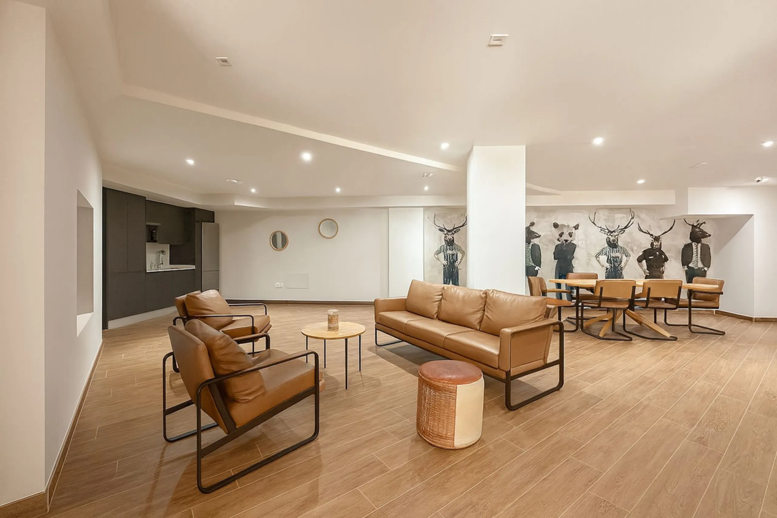 The apartment does not have a tourist license and the owner's association does not allow it.