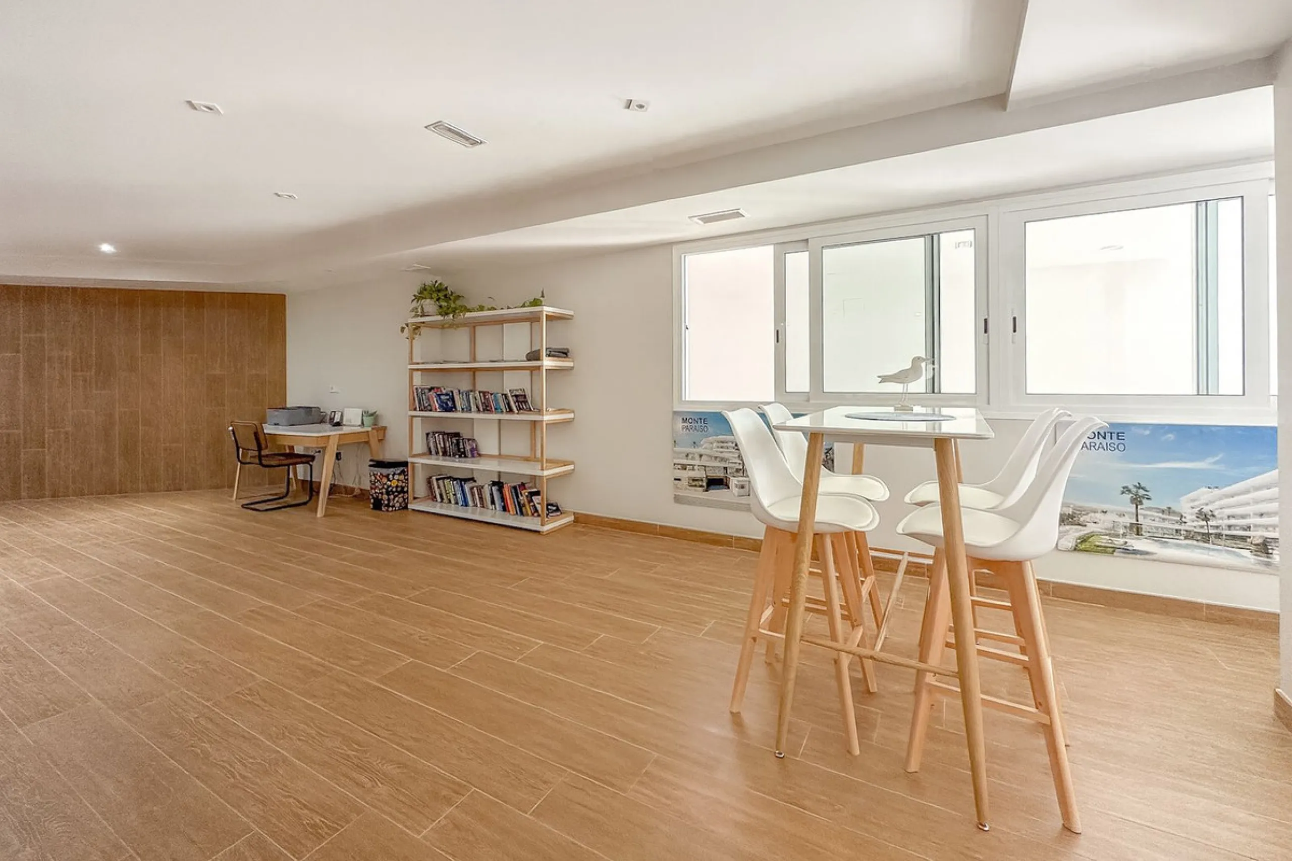 The apartment does not have a tourist license and the owner's association does not allow it.