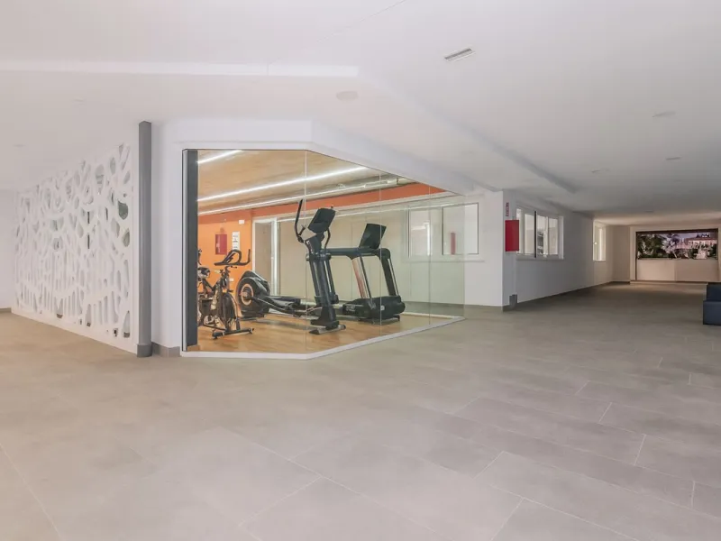 The apartment does not have a tourist license and the owner's association does not allow it.