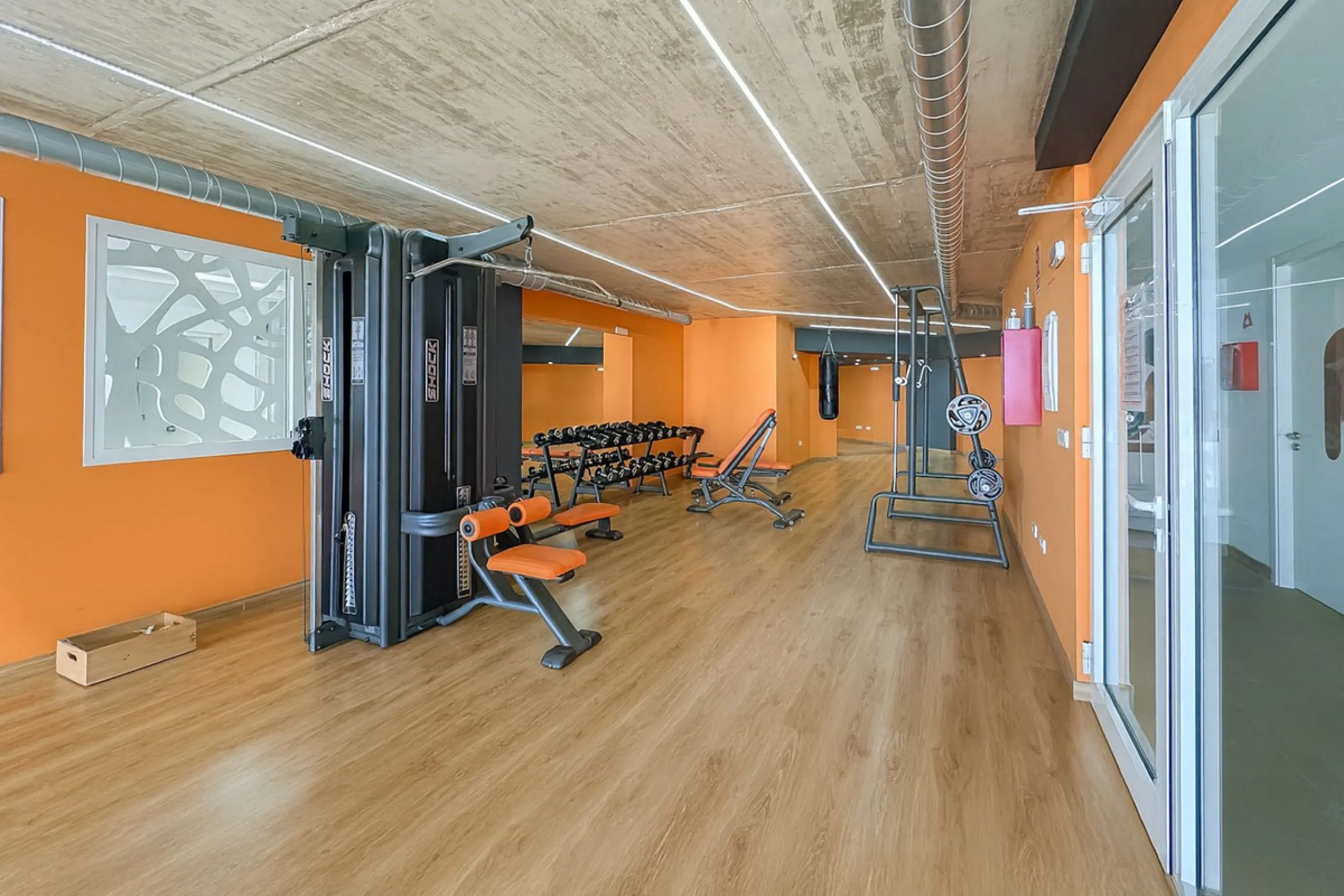 The apartment does not have a tourist license and the owner's association does not allow it.