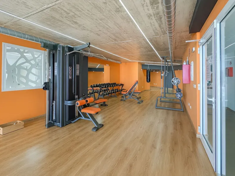The apartment does not have a tourist license and the owner's association does not allow it.