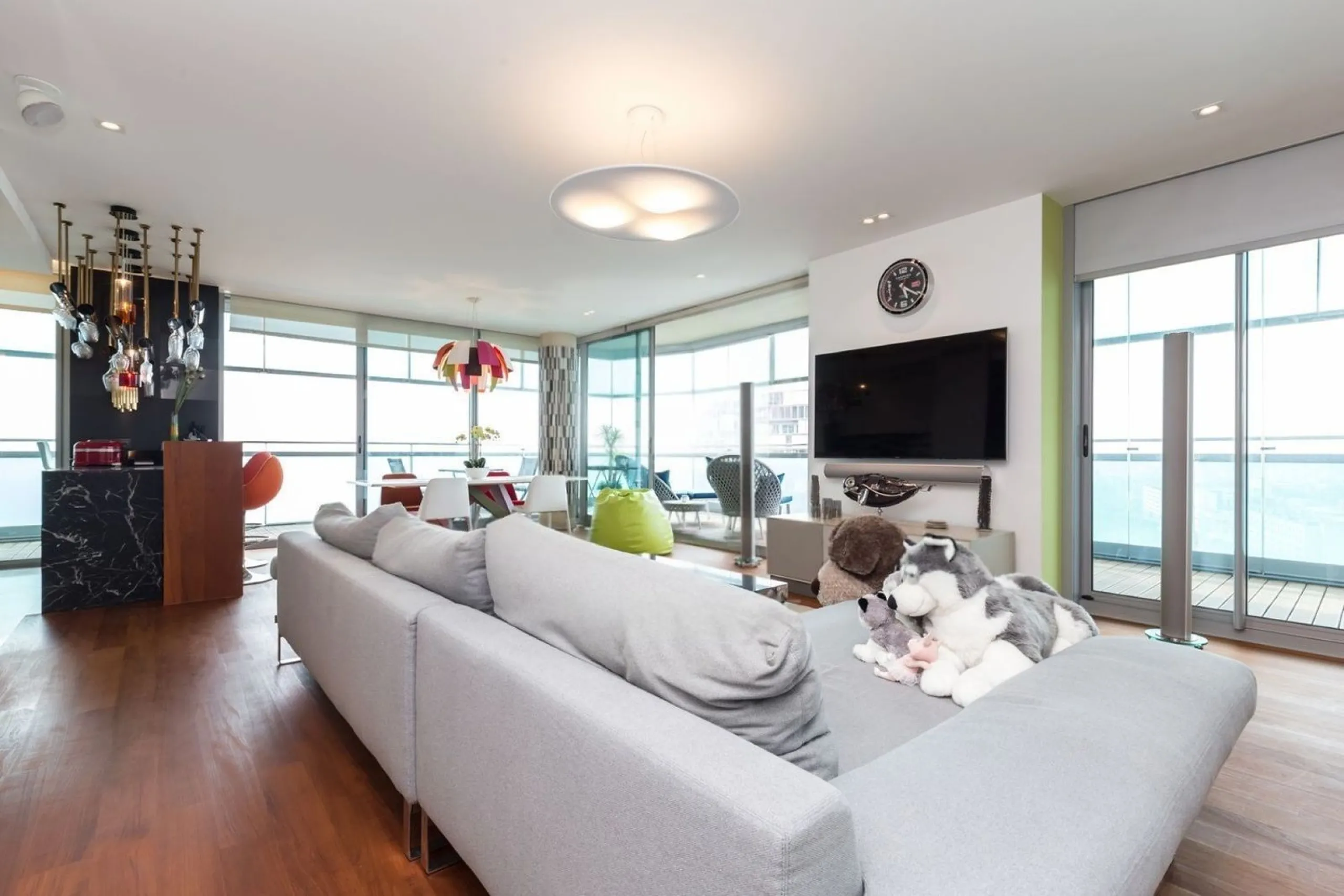 Exclusive apartment with large terrace and sea views in Diagonal Mar, Barcelona