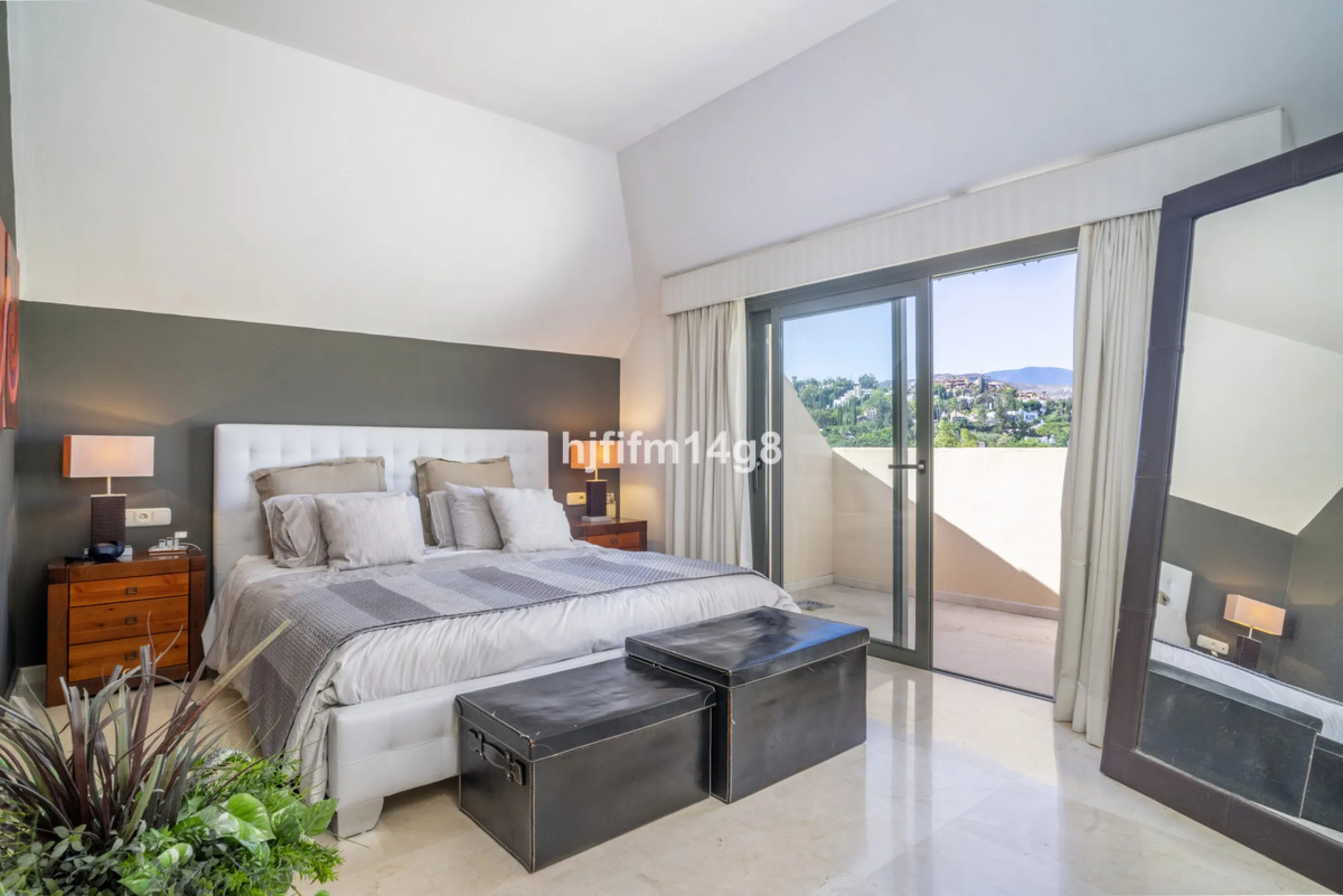 Welcome to this bright and spacious 2-bedroom penthouse in the sought-after Lorcrigolf community, perfectly positioned next to the golf course and offering spectacular views of La Concha Mountain.