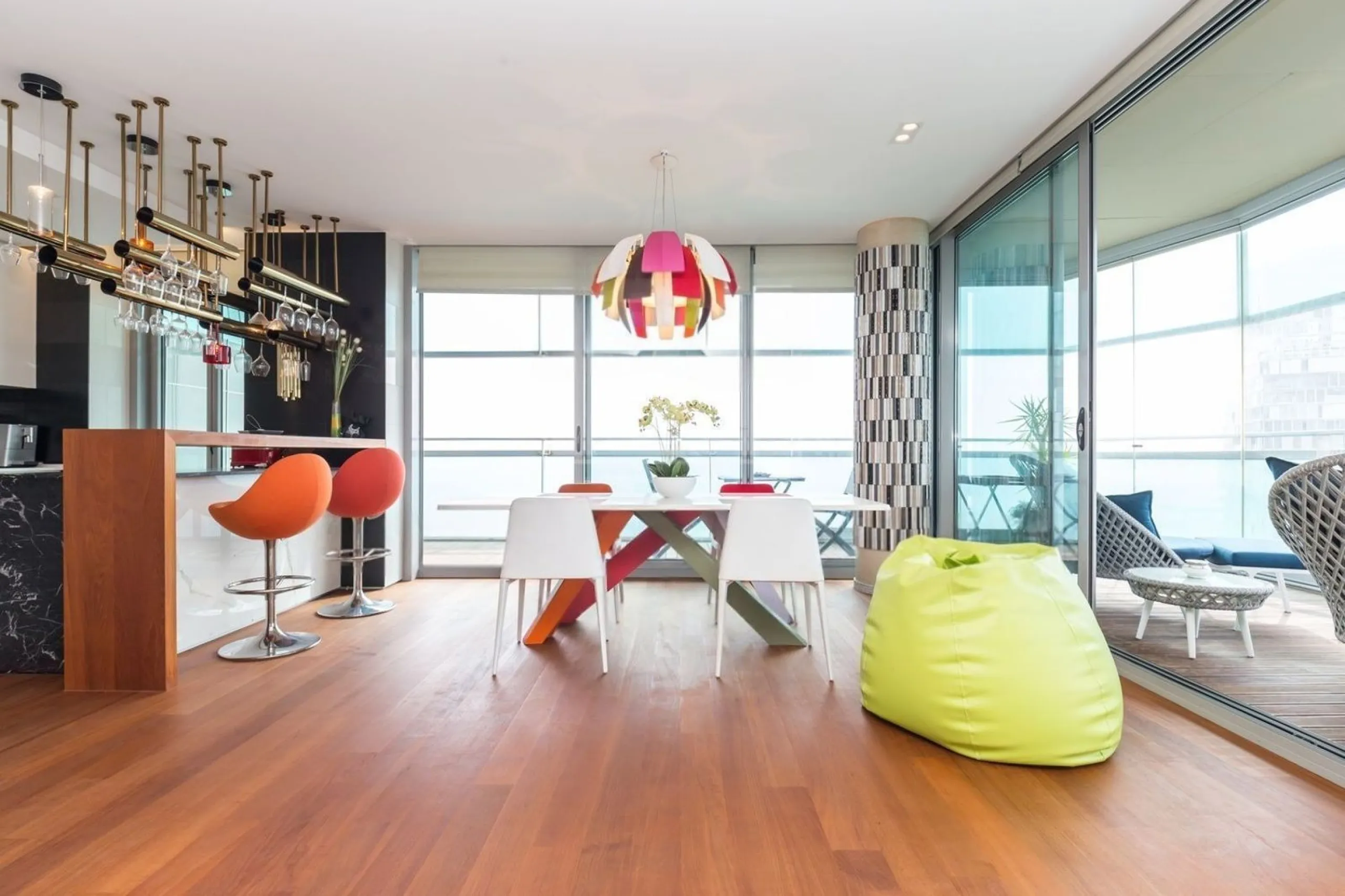 Exclusive apartment with large terrace and sea views in Diagonal Mar, Barcelona