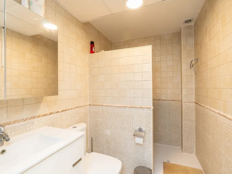 Apartment - Ground Floor Apartment в продаже в Marbella, Málaga. В доме 3 спален и 2 ванных комнат. Площадь дома 111 м². Площадь участка 105 м²