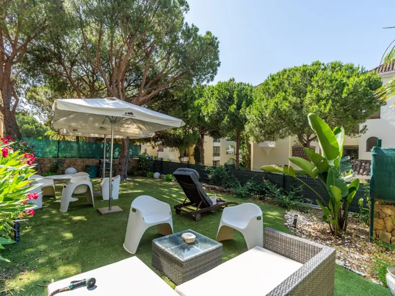 Apartment - Ground Floor Apartment в продаже в Marbella, Málaga. В доме 3 спален и 2 ванных комнат. Площадь дома 111 м². Площадь участка 105 м²