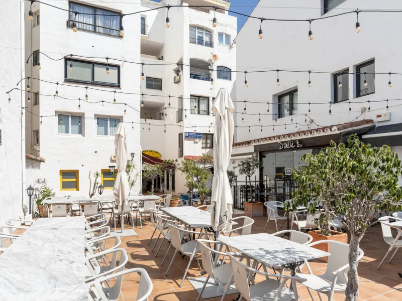 Apartment - Middle Floor Apartment в продаже в Marbella, Málaga. В доме 2 спален и 1 ванных комнат. Площадь дома 102 м²