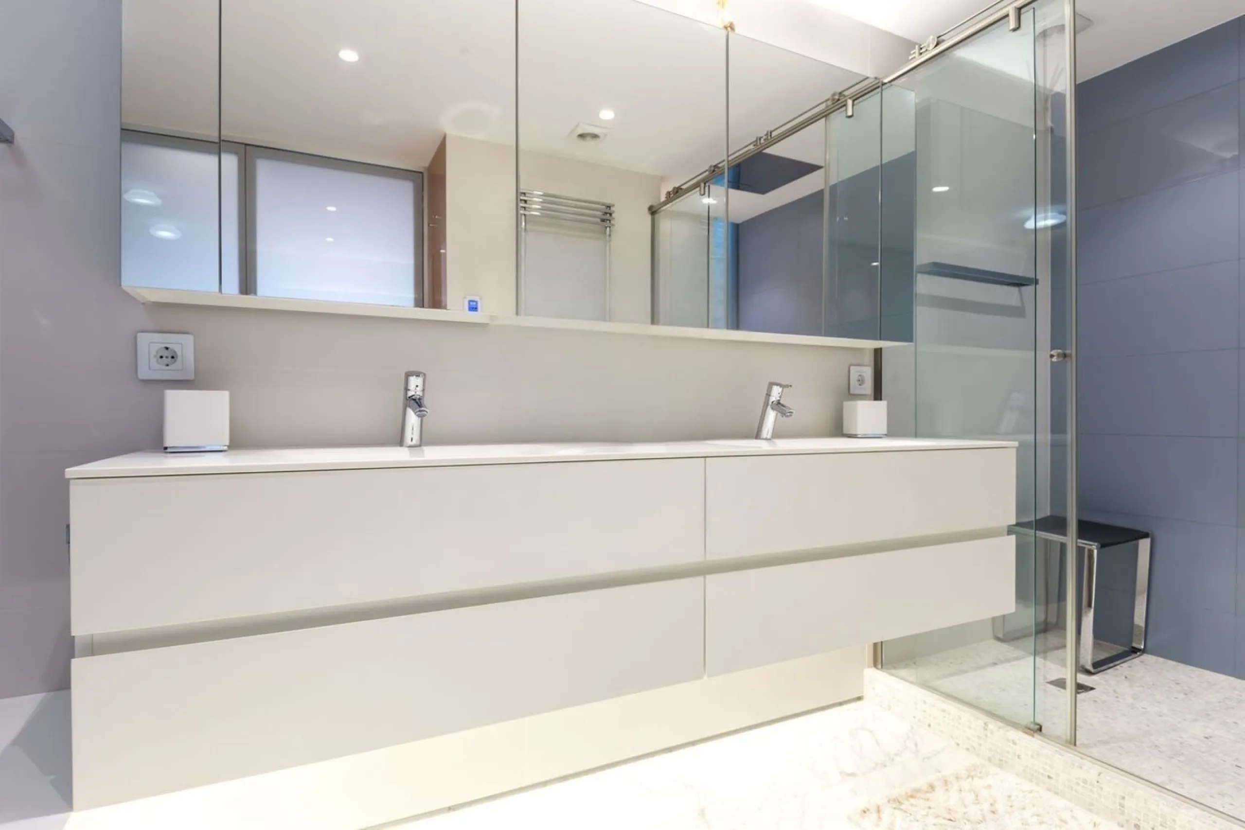 Exclusive apartment with large terrace and sea views in Diagonal Mar, Barcelona