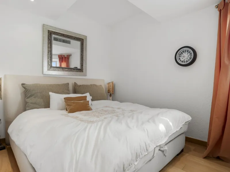 Apartment - Middle Floor Apartment в продаже в Marbella, Málaga. В доме 2 спален и 1 ванных комнат. Площадь дома 102 м²