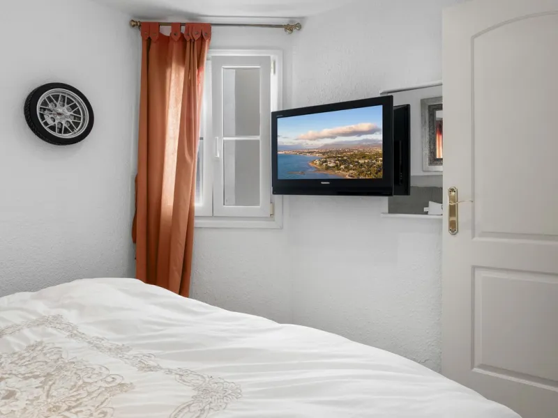 Apartment - Middle Floor Apartment в продаже в Marbella, Málaga. В доме 2 спален и 1 ванных комнат. Площадь дома 102 м²