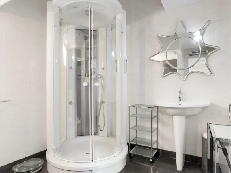 Apartment - Middle Floor Apartment в продаже в Marbella, Málaga. В доме 2 спален и 1 ванных комнат. Площадь дома 102 м²