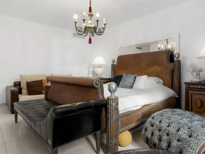 Apartment - Middle Floor Apartment в продаже в Marbella, Málaga. В доме 2 спален и 1 ванных комнат. Площадь дома 102 м²