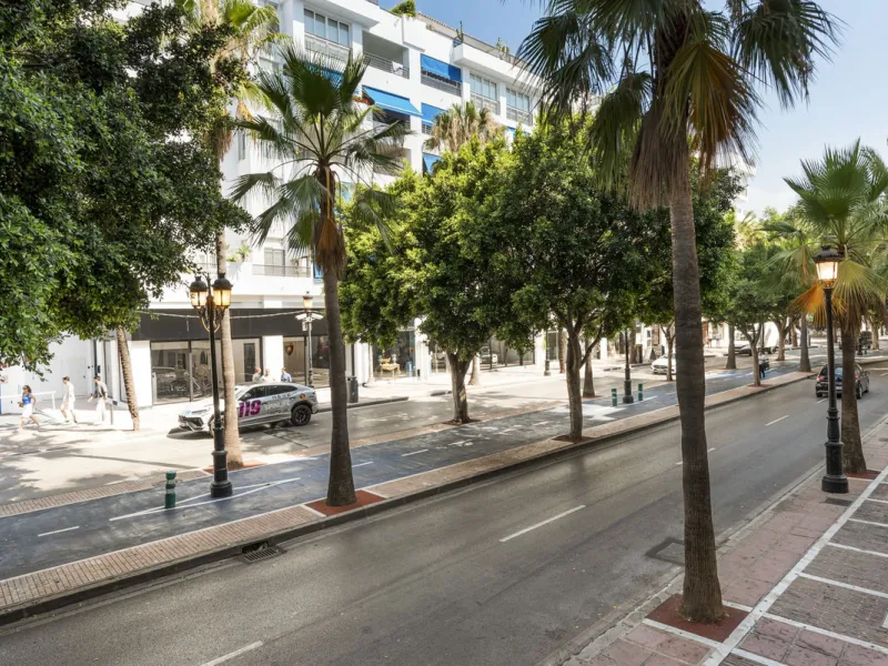 Apartment - Middle Floor Apartment в продаже в Marbella, Málaga. В доме 2 спален и 1 ванных комнат. Площадь дома 102 м²